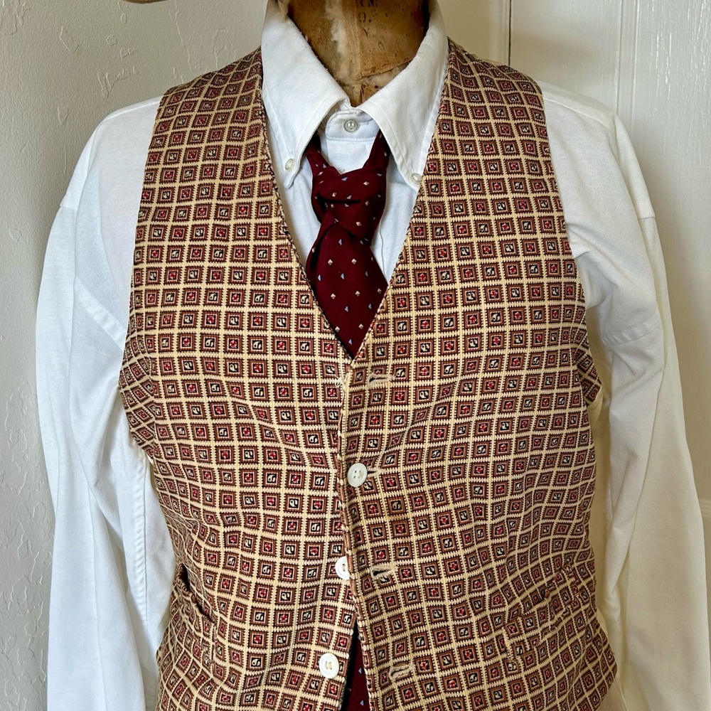 Vintage 50's printed corduroy vest with adjustable back